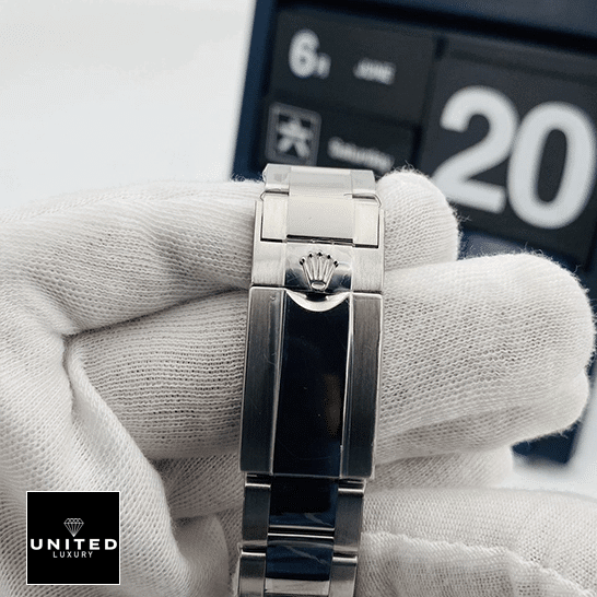 Rolex Yacht-Master 116622-0003 Platinum & Rhodium Dial Replica 10 Rolex Yacht Master 116622-0003 Stainless Steel Replica clasp on the rolex logo