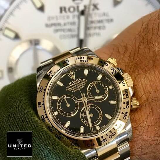 Rolex Daytona Yellow Gold Replica 2 Rolex Daytona Yellow Gold 116508-0004 Replica on his arm