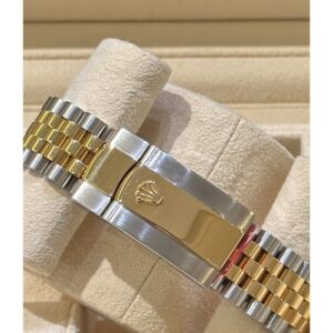 photo_2025-10-11_16-46-26